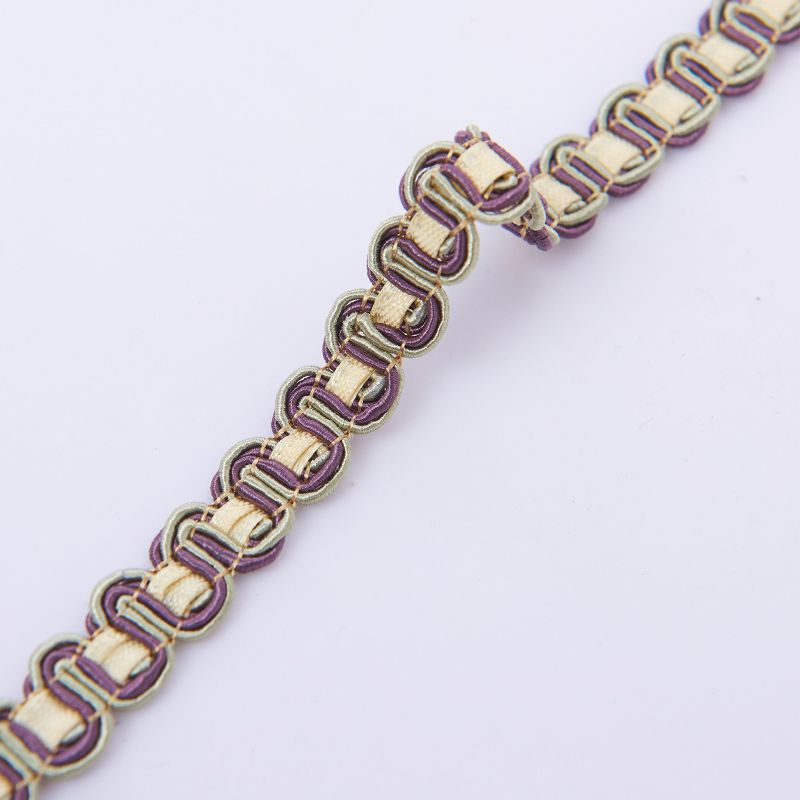 Decorative embroidery Bowlift