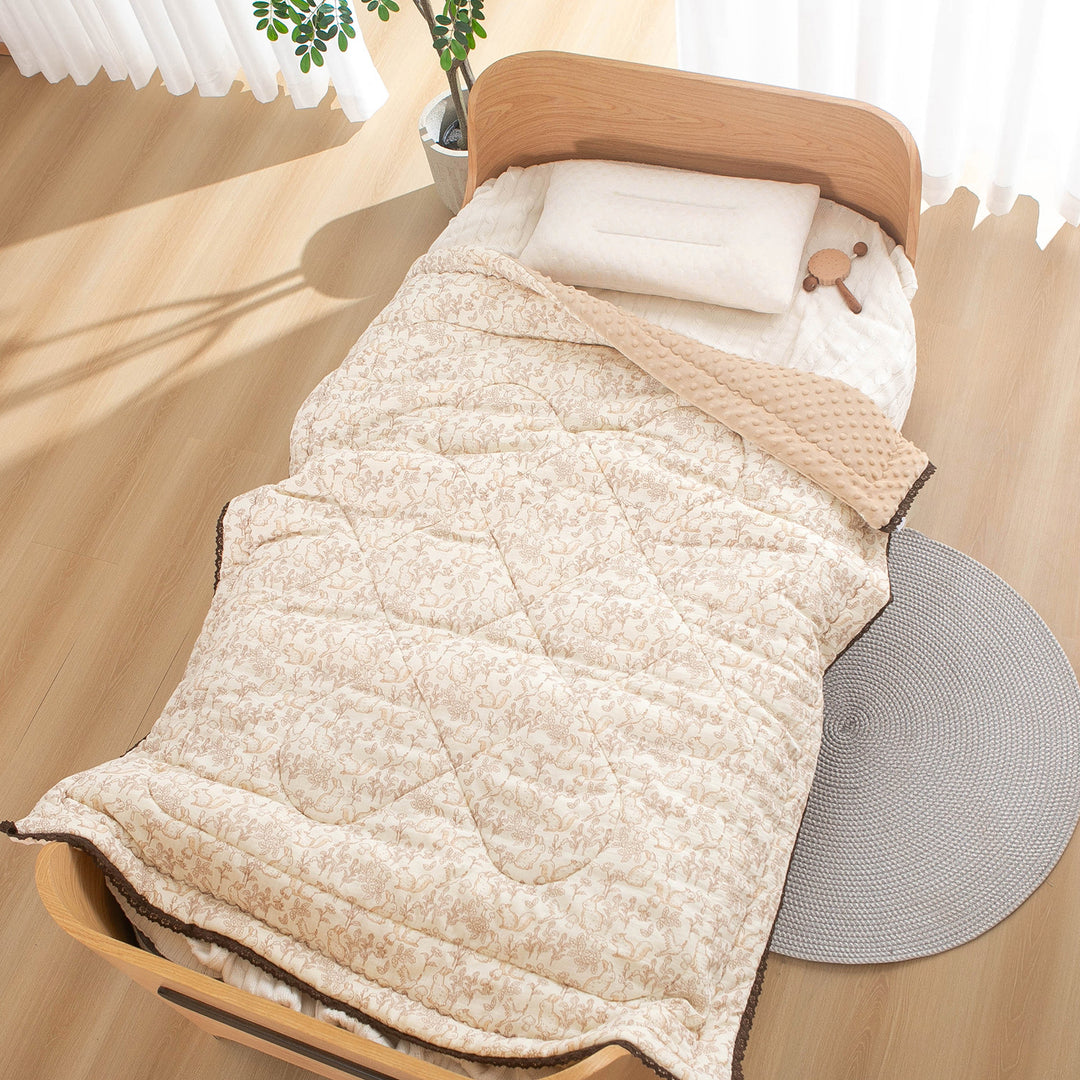 Women’s bedspread with high-quality floral design Bowlift