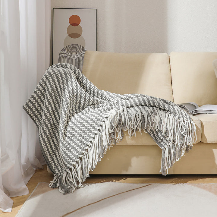 Decorative Throw Blanket Bowlift