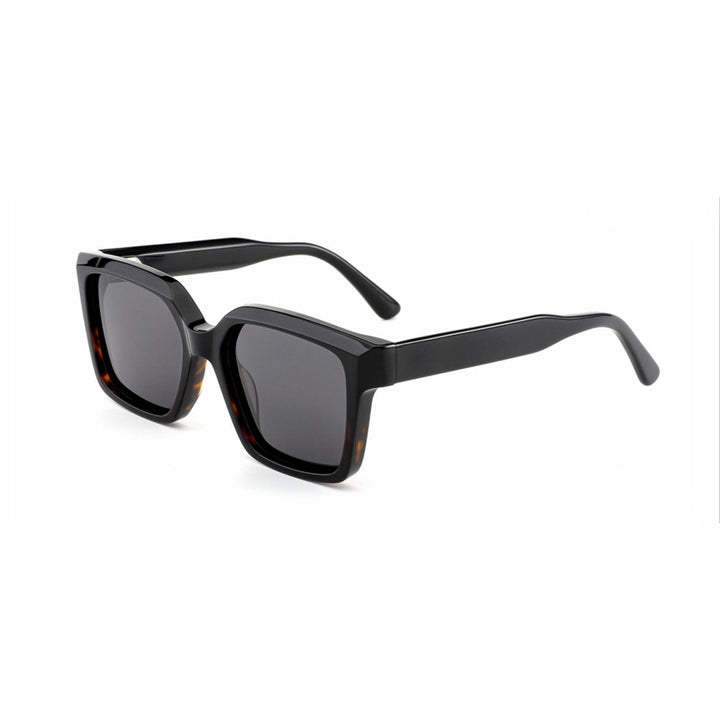 Ladies fashionable sunglasses in striking square design Bowlift