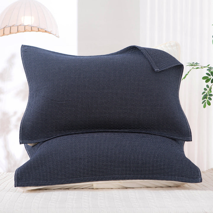 Women's pillowcase with delicate floral motif Bowlift