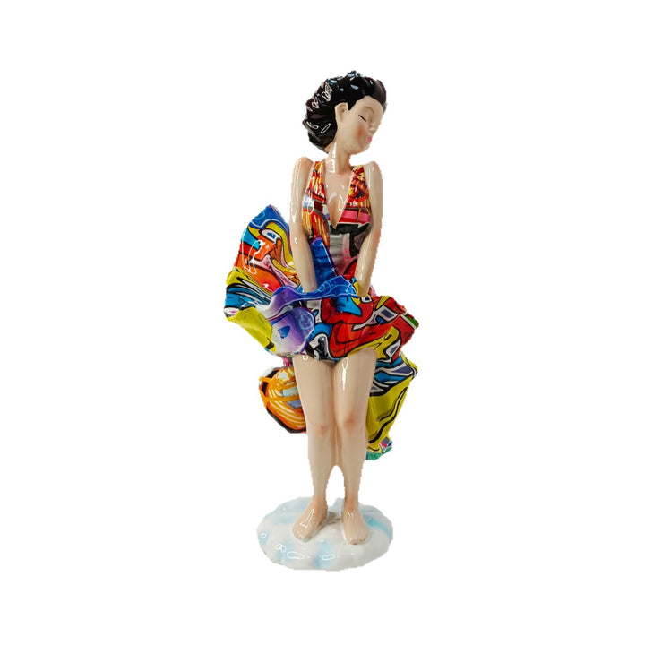 Artistic figure with beach design Bowlift