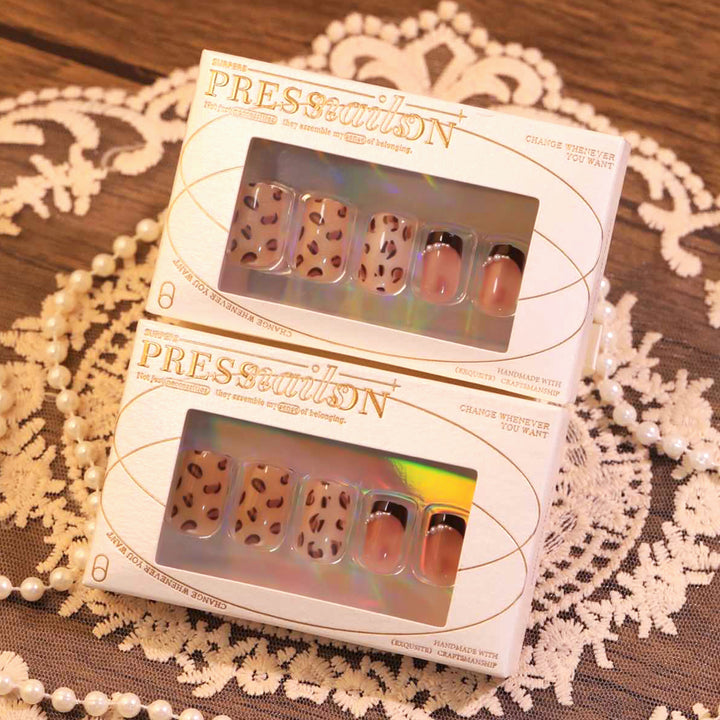 Artful Nail Art with Filigree Decorations Bowlift