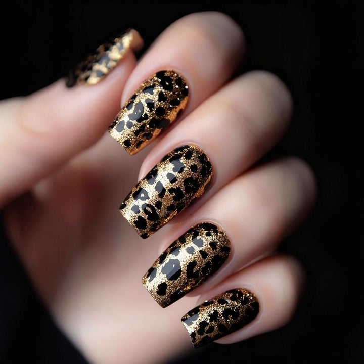 Artificial Nails in Elegant Leopard Design Bowlift