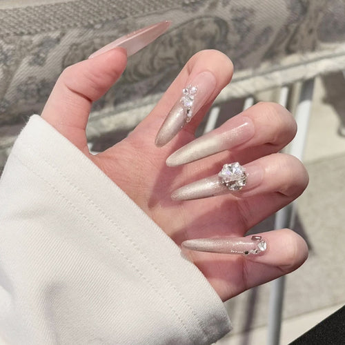 Acrylic nail set with glamorous glitter effect Bowlift