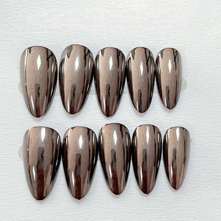 Glossy Black Stiletto Press-On Nails Bowlift