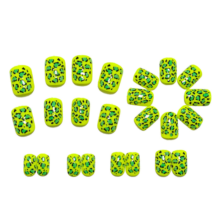 Artificial nails with animal leopard pattern Bowlift