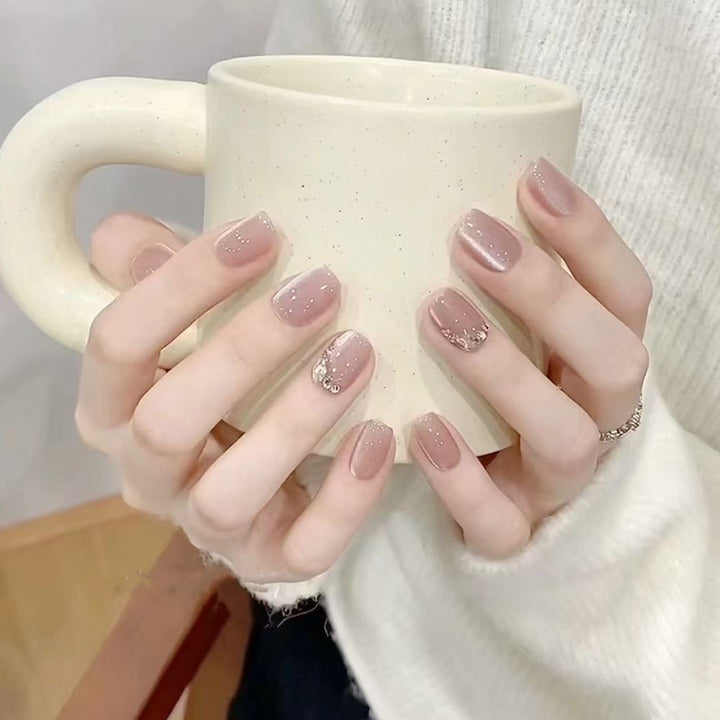 Artfully Designed Gel Nail Set Bowlift