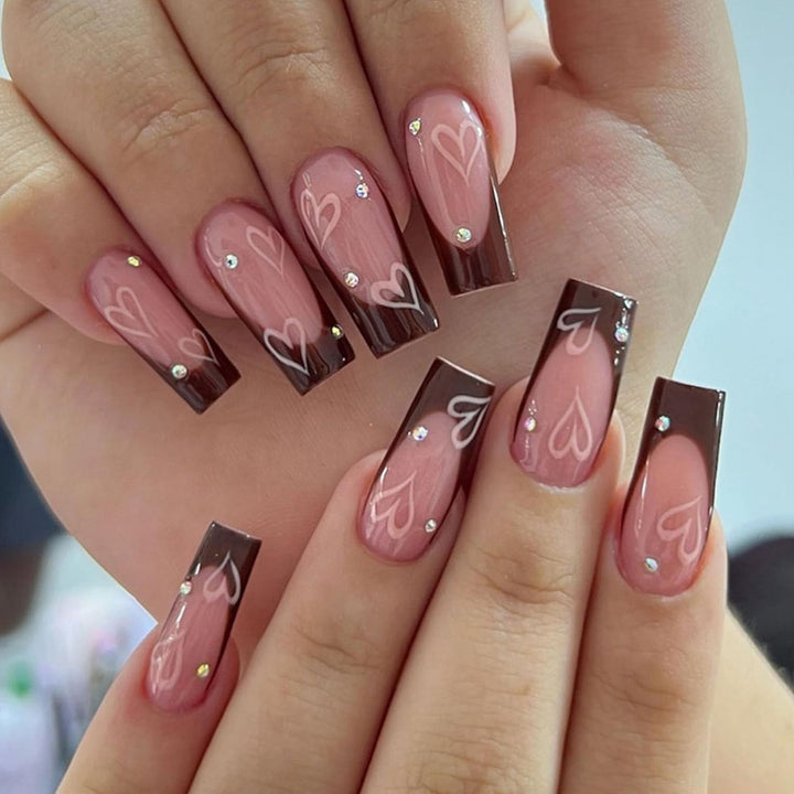 Artificial nails with modern night motif Bowlift