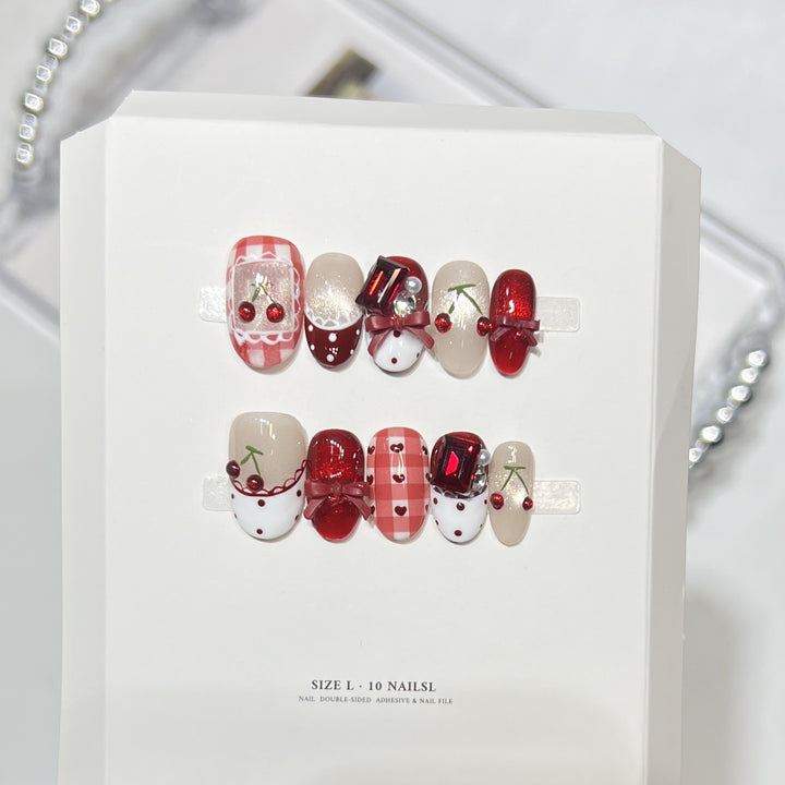 Premium Press-On Nail Art Set with Elegant Heart & Leaf Design Bowlift