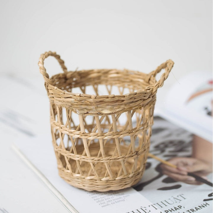 Natural Fiber Decorative Storage Basket Bowlift