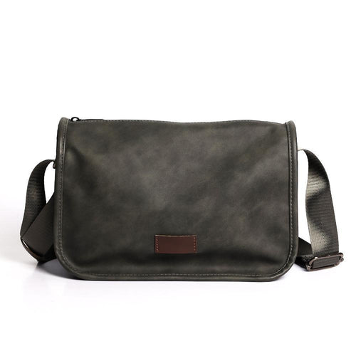 Practical Crossbody Bag In Minimalist Design Bowlift