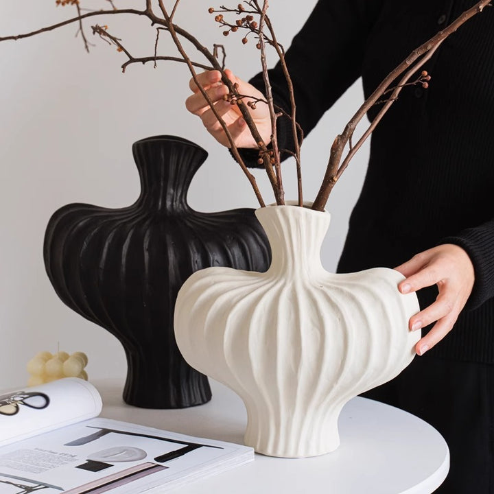 Stylish Ceramic Art Vase Bowlift