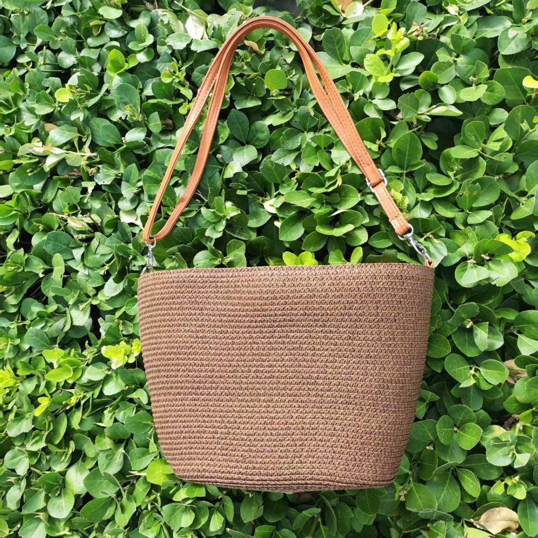 Elegant, Braided Shoulder Bag Bowlift