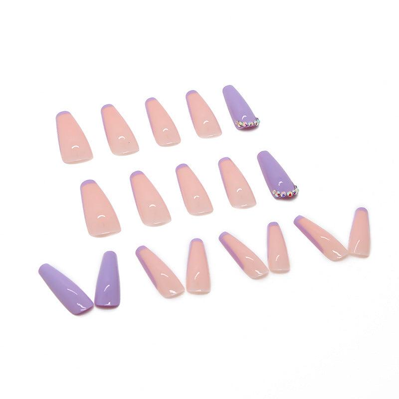 Artificial nail set with elegant and sparkling design Bowlift