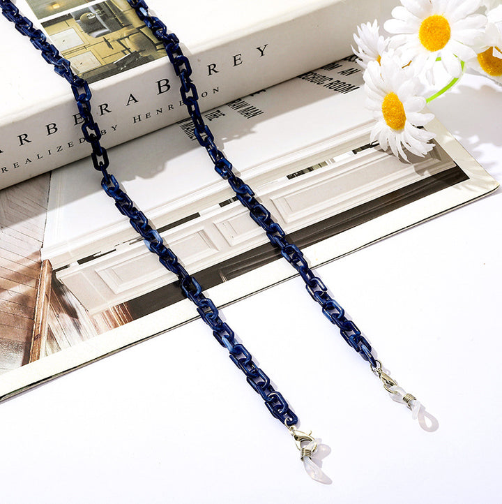 Fashionable necklace with clip clasp Bowlift