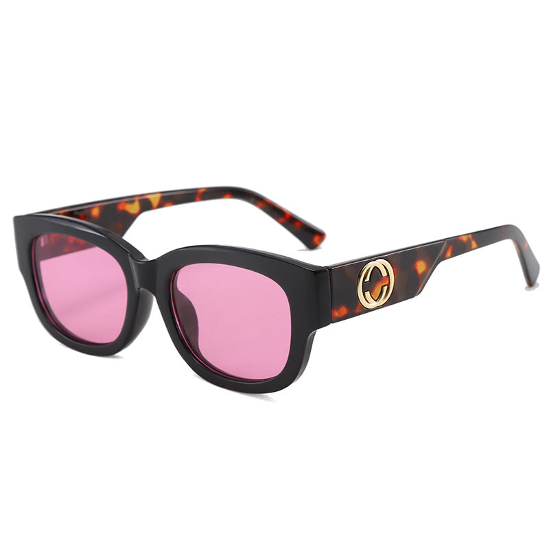 Women's sunglasses in exclusive design with fashionable frame and UV protection Bowlift