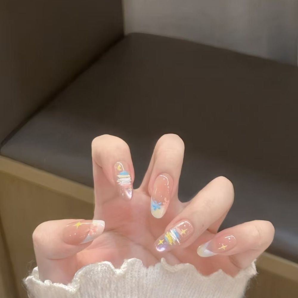 Artistic Press-On Nail Set with Floral and Glitter Design Bowlift