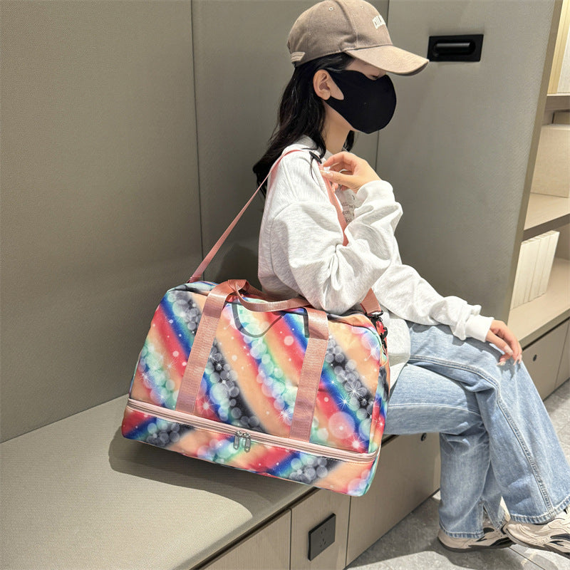 Leisure travel bag with colorful design and multiple compartments Bowlift