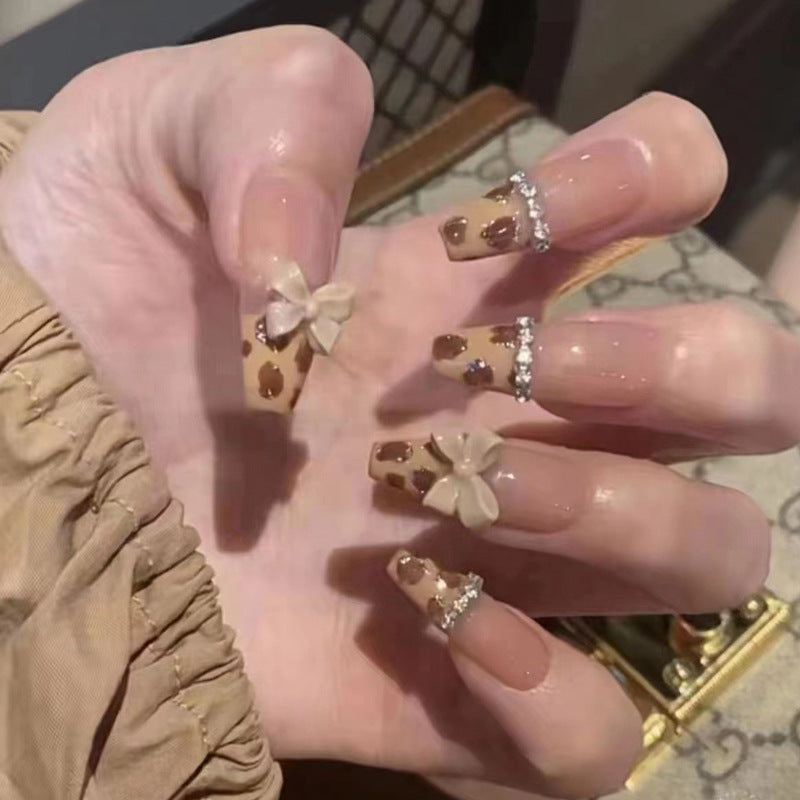 Glamorous Stiletto Press-On Nails with Crystal Accents Bowlift