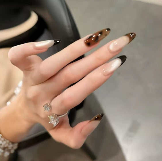 Artistic Ombre Nail Design Bowlift