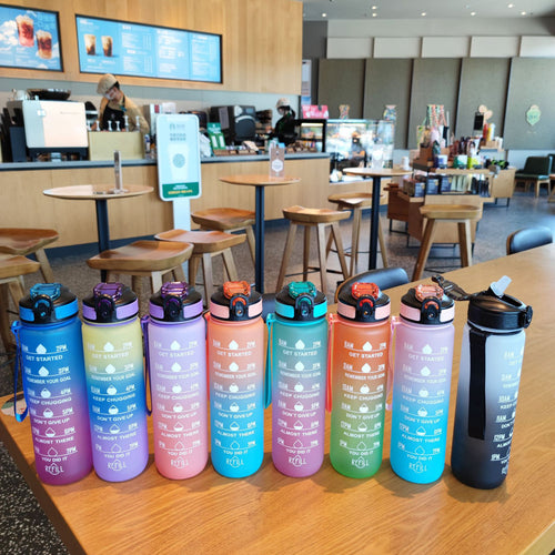 Ladies motivating water bottle with time markings Bowlift