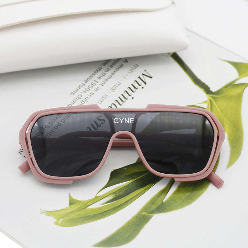 Women's sporty sunglasses with modern design Bowlift