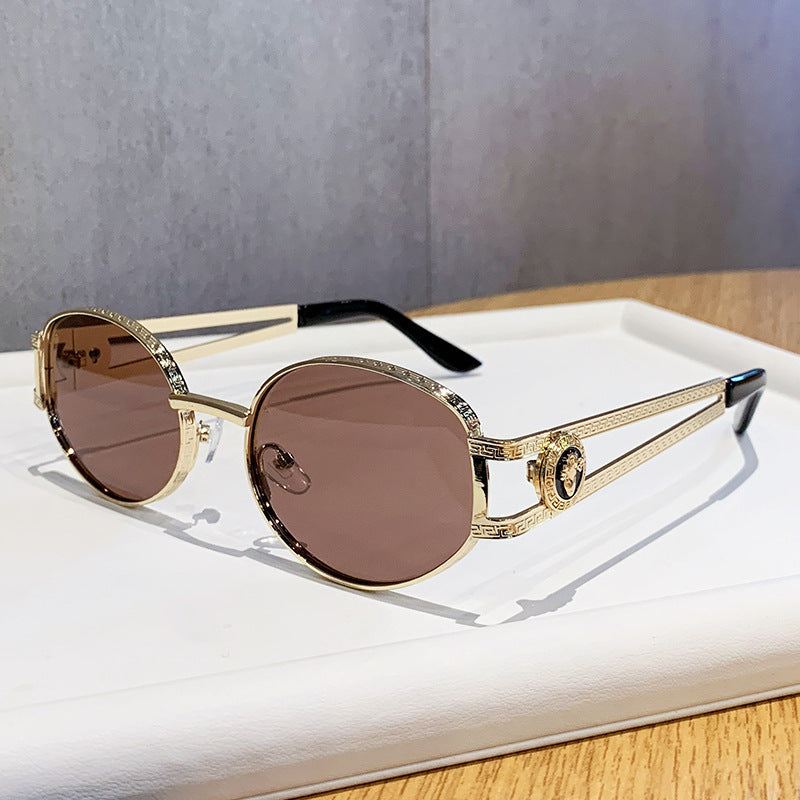 Ladies elegant sunglasses with luxurious frame and delicate design Bowlift