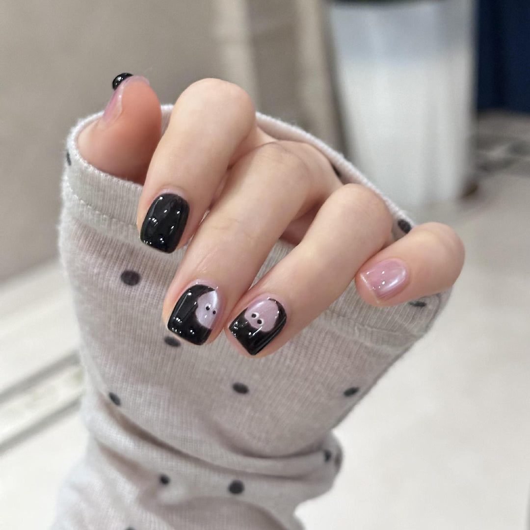 Artificial nails with modern geometric designs Bowlift