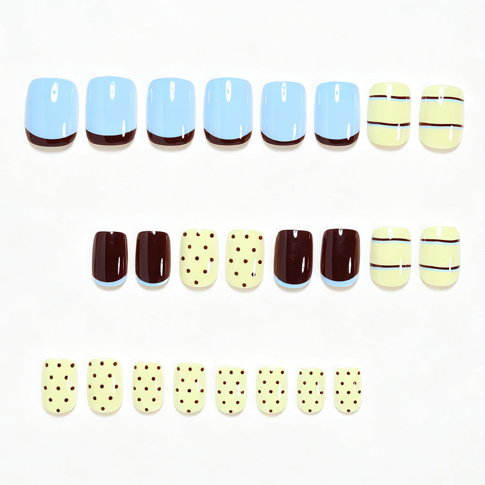 Chic Designer Nail Art Bowlift