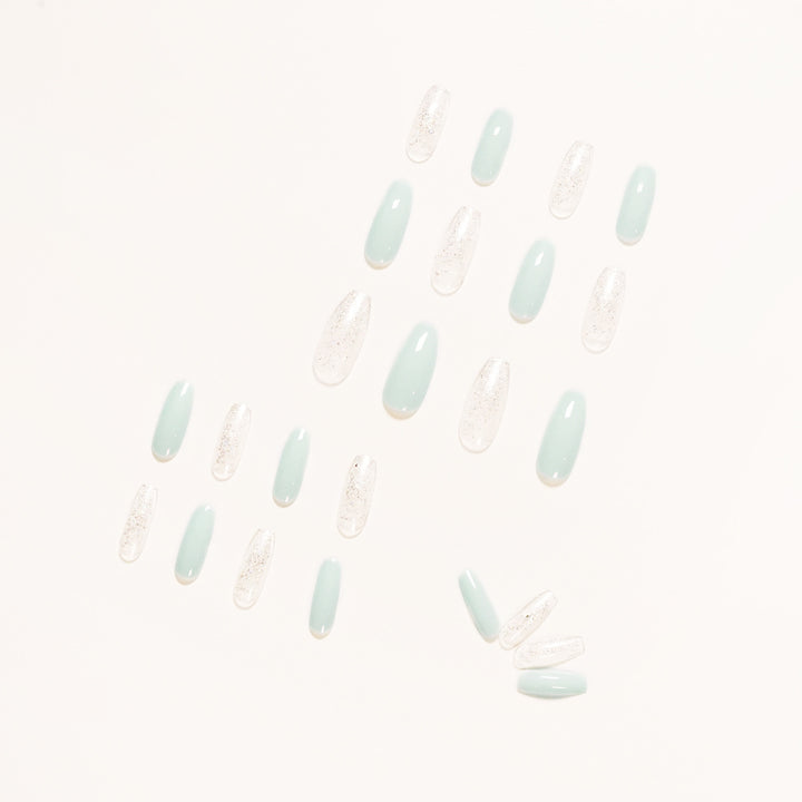 Elegant Nail Art with Glamorous Effects Bowlift
