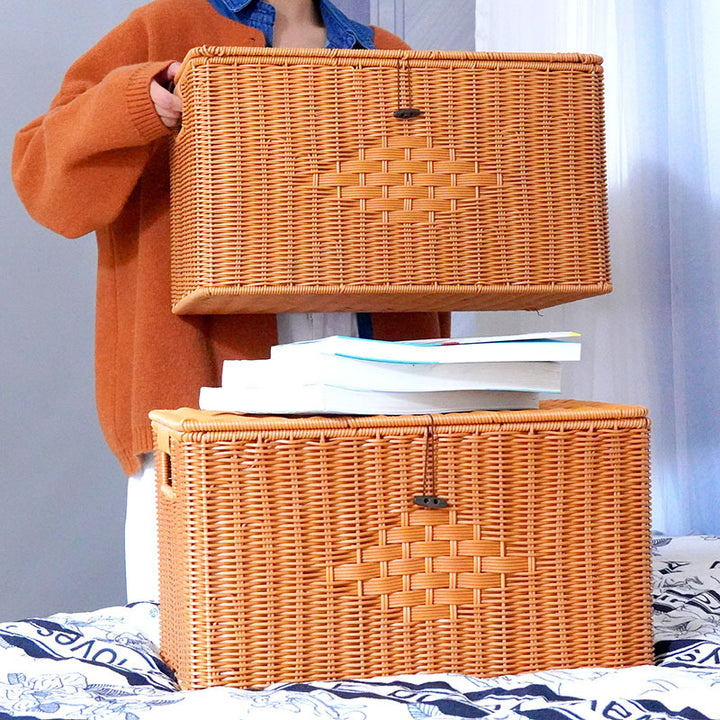 Women rectangular laundry basket made of woven material Bowlift