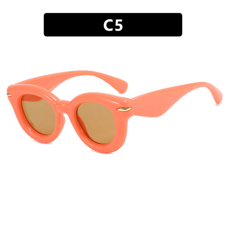 Women Cat-Eye Sunglasses with extravagant frame and protective UV protection Bowlift