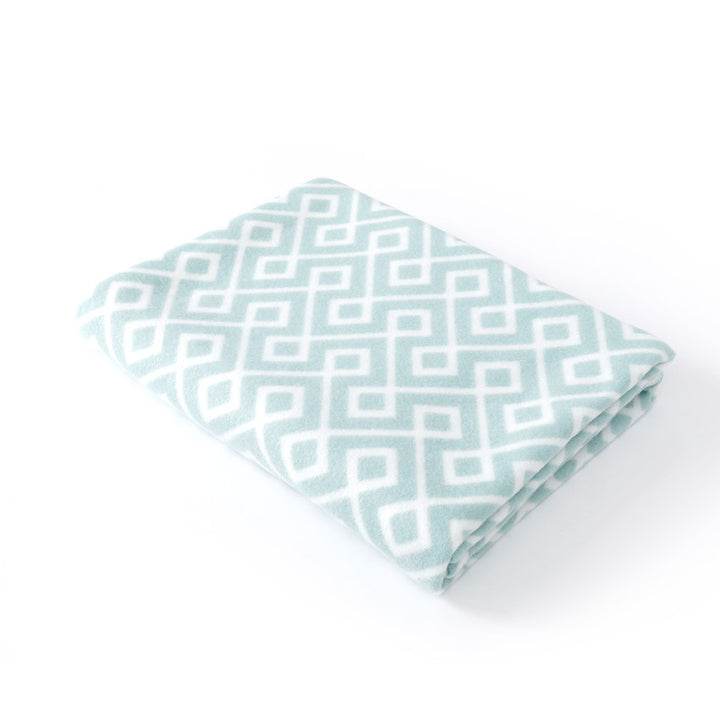 Women's patterned and cozy bedspread Bowlift