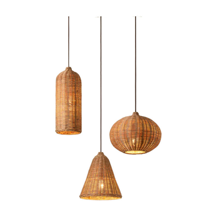 Handmade pendant light made of braided rattan Bowlift