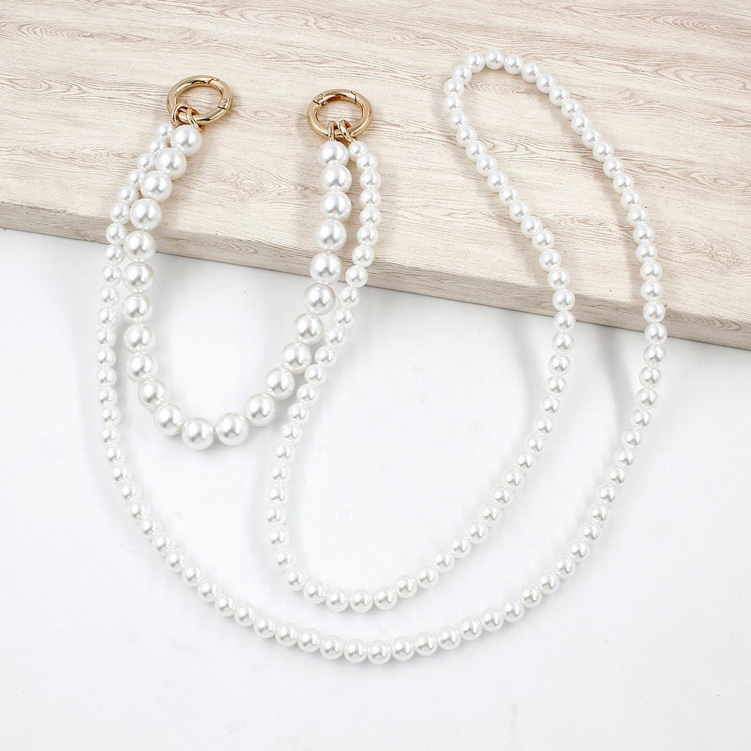 Elegant Pearl and Chain Necklace Bowlift