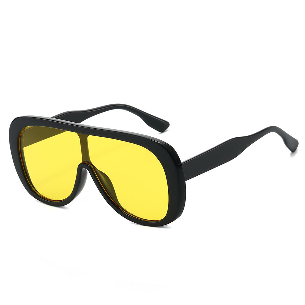 Contemporary Shield Sunglasses Bowlift
