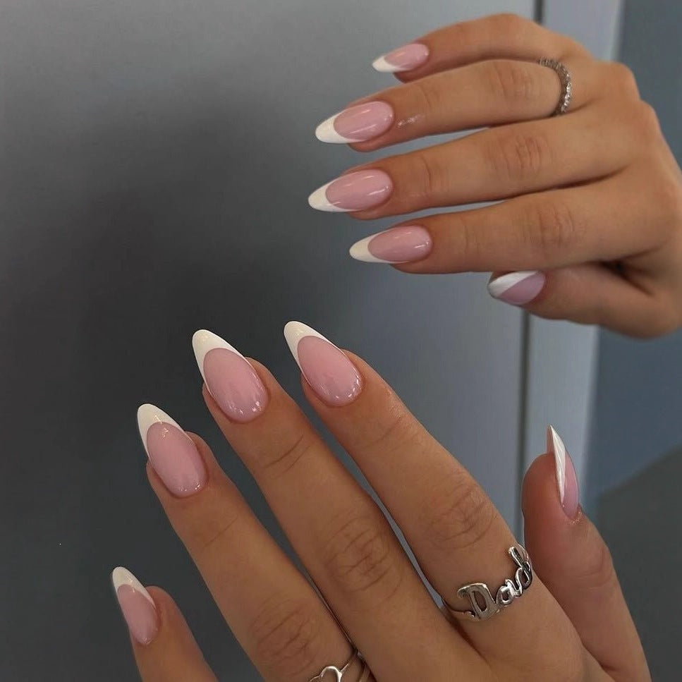 Elegant French Lace Artificial Nails Bowlift