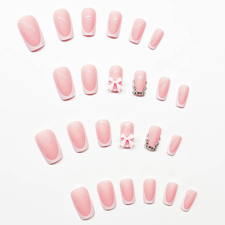 Artificial nail set with elegant details and 3D decorations Bowlift