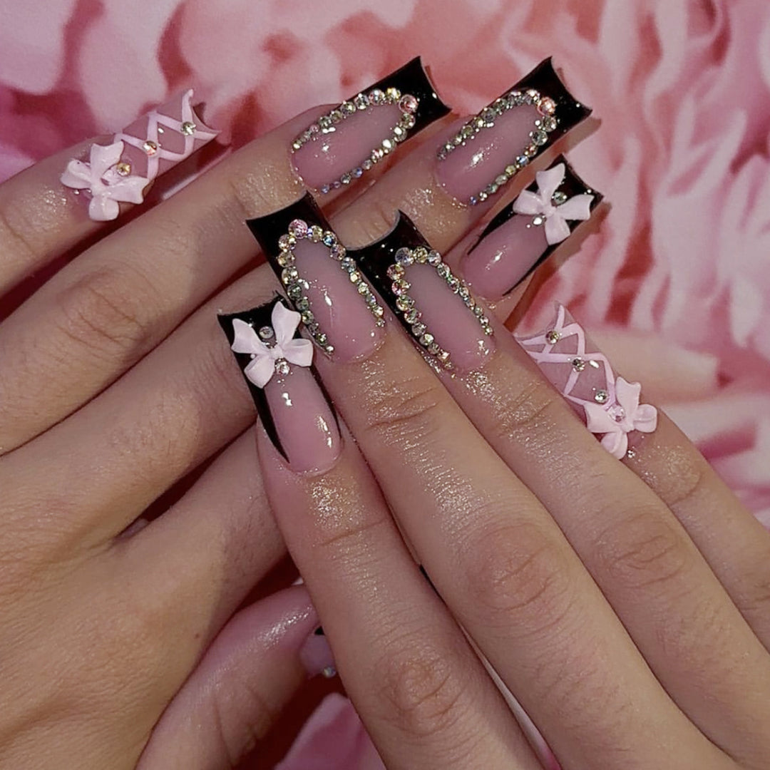 Decorative Long Stiletto Nail Art Design Bowlift