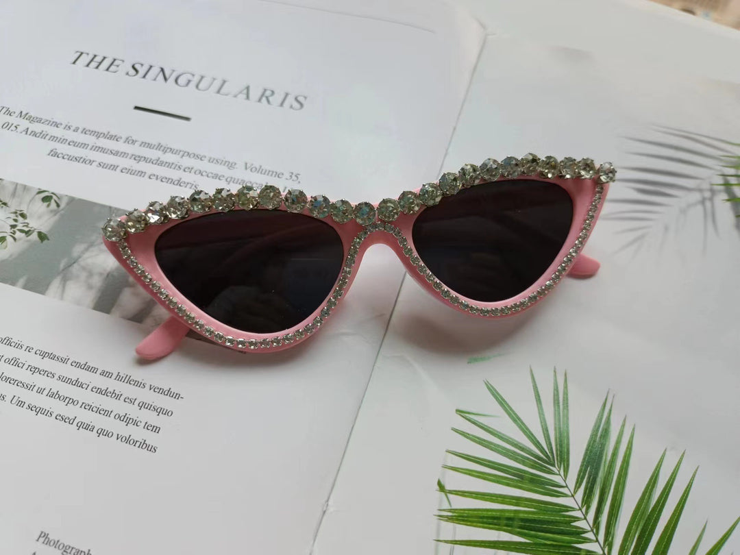 Cat-Eye Fashion Sunglasses Bowlift