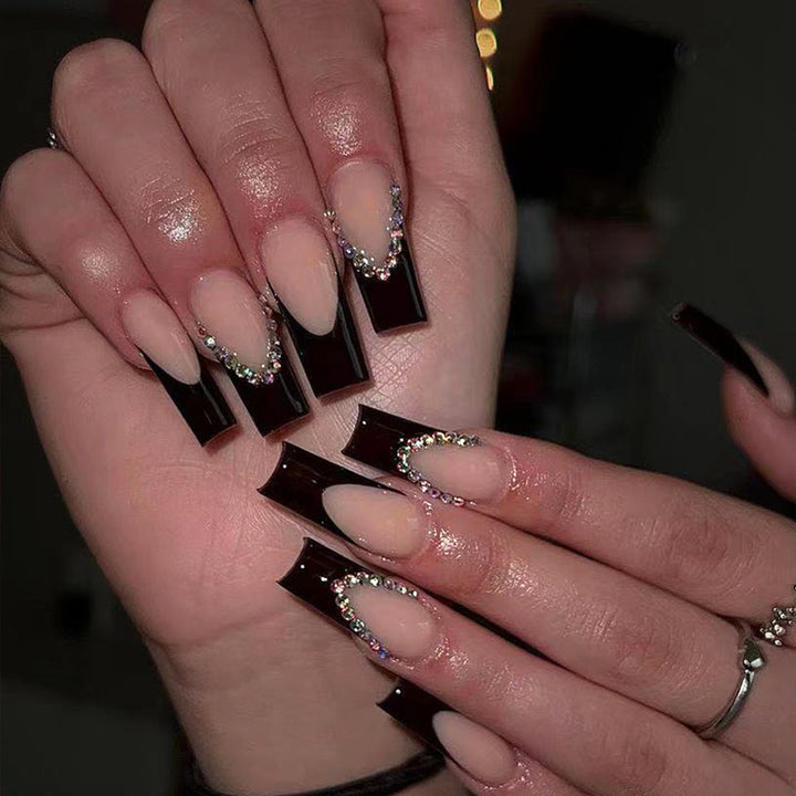Artificial nail set with elegant rhinestone decorations and stylish high-gloss finish Bowlift