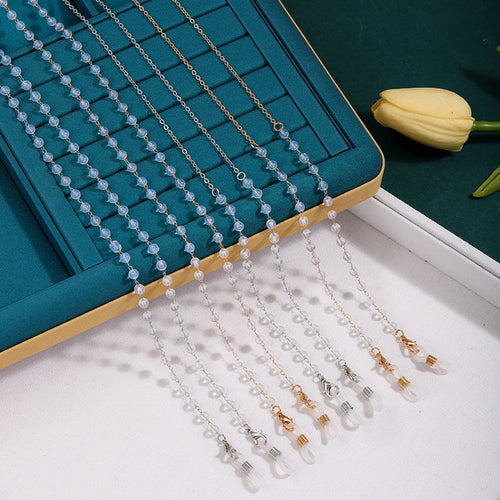 Elegant Beaded Eyewear Retainer Chain Bowlift