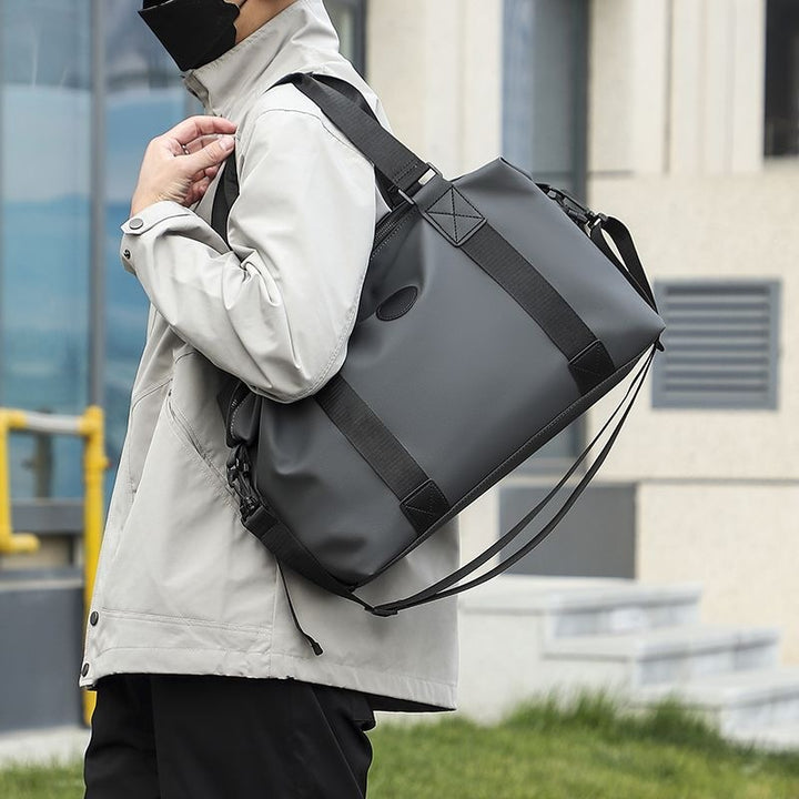 Sporty Travel Bag With Reinforced Interior And Removable Shoulder Strap Bowlift