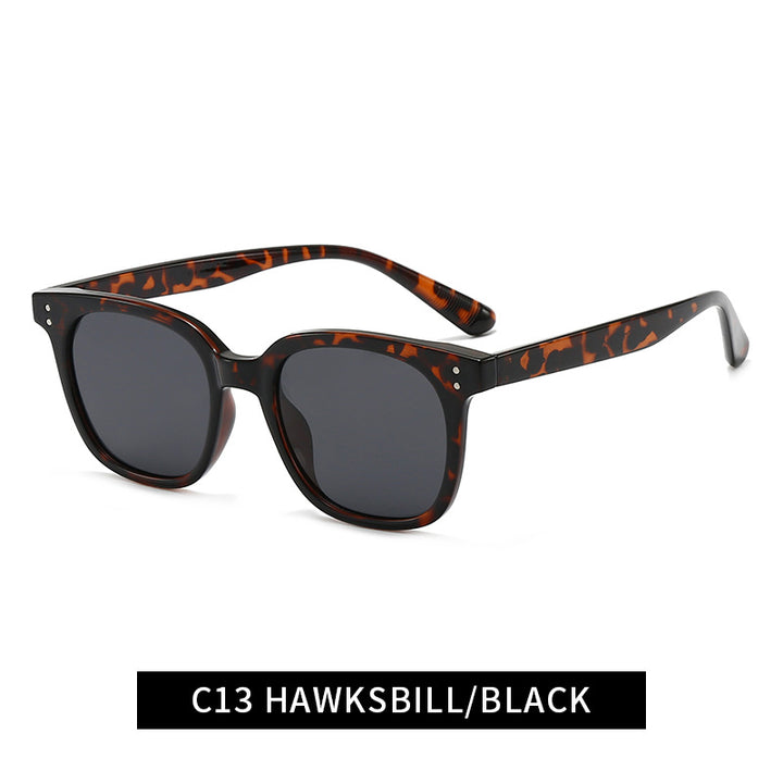 Women's fashionable sunglasses in elegant design with sturdy frame Bowlift