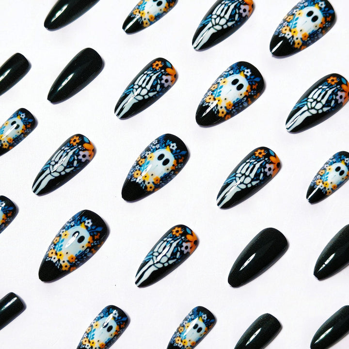 Art Nails in Creative Skull Design Bowlift