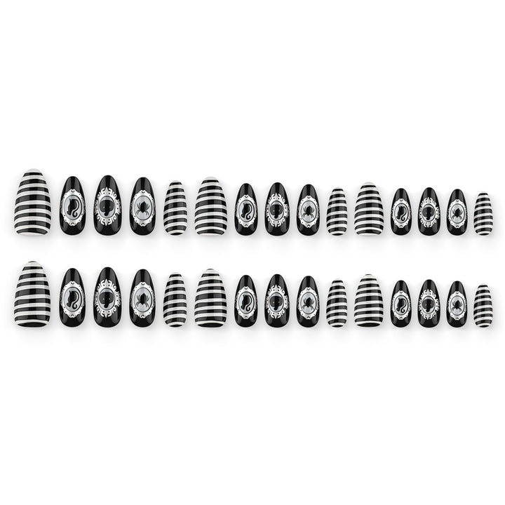 Artificial Nails in Creative Halloween Design Bowlift