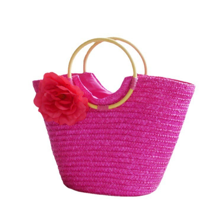 Elegant Bast bag with floral accents Bowlift
