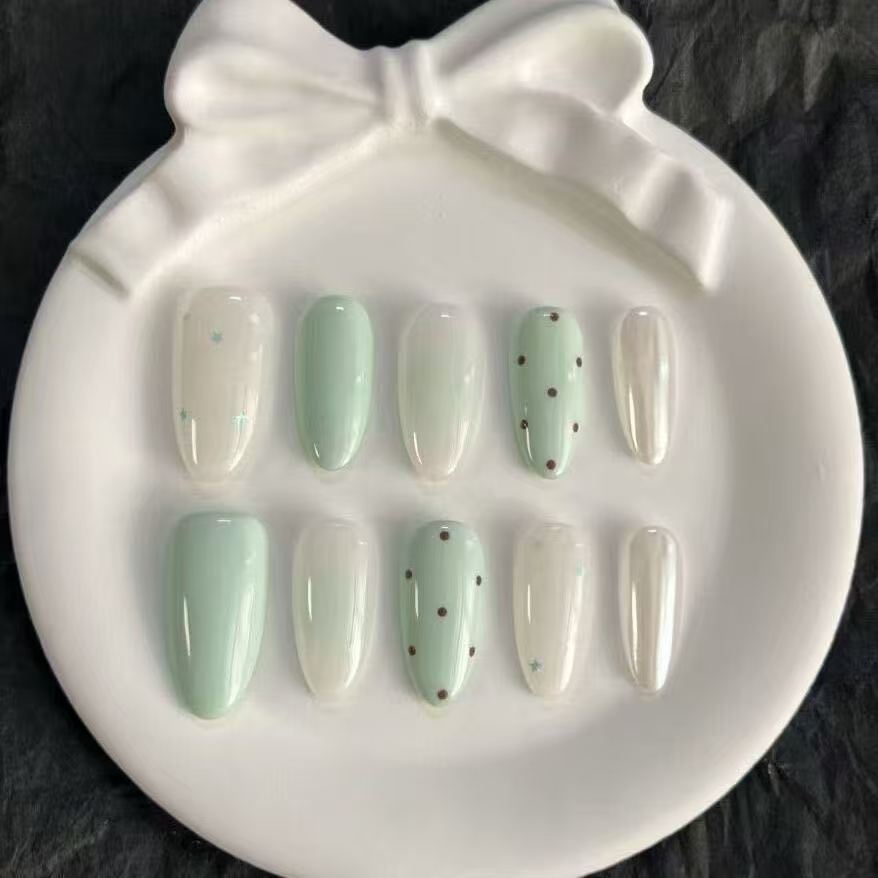 Glamorous Gel Nail Art Extensions Bowlift