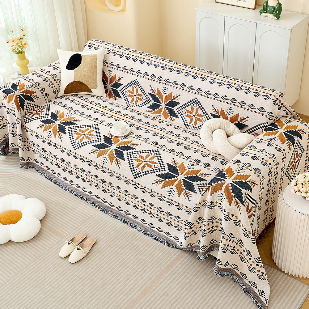Geometric Patterned Decorative Throw Blanket